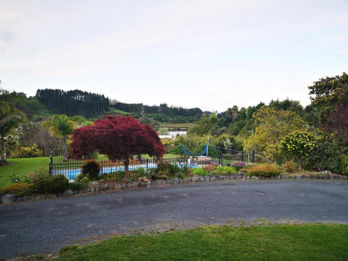 River Side Lodge Whakamarama Экстерьер фото