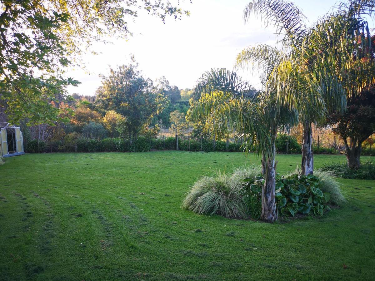 River Side Lodge Whakamarama Экстерьер фото
