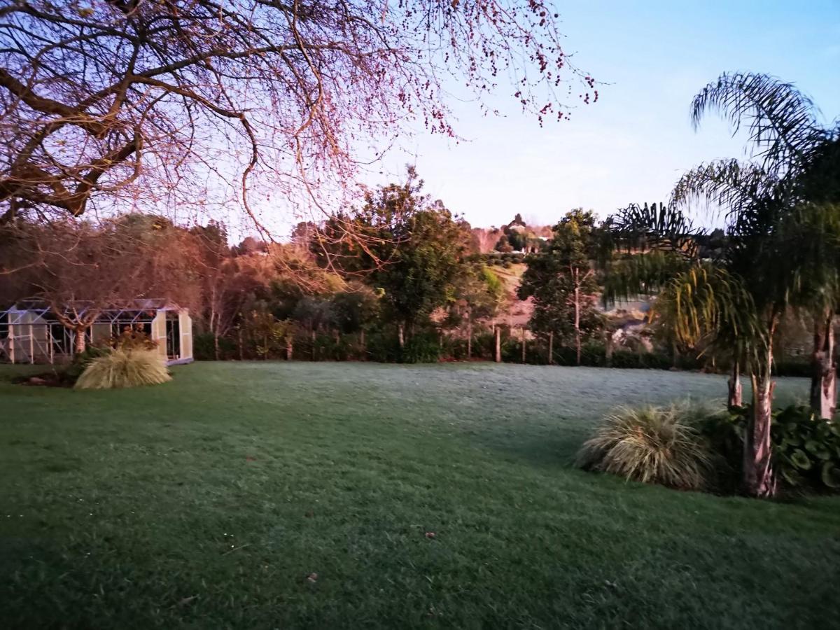 River Side Lodge Whakamarama Экстерьер фото